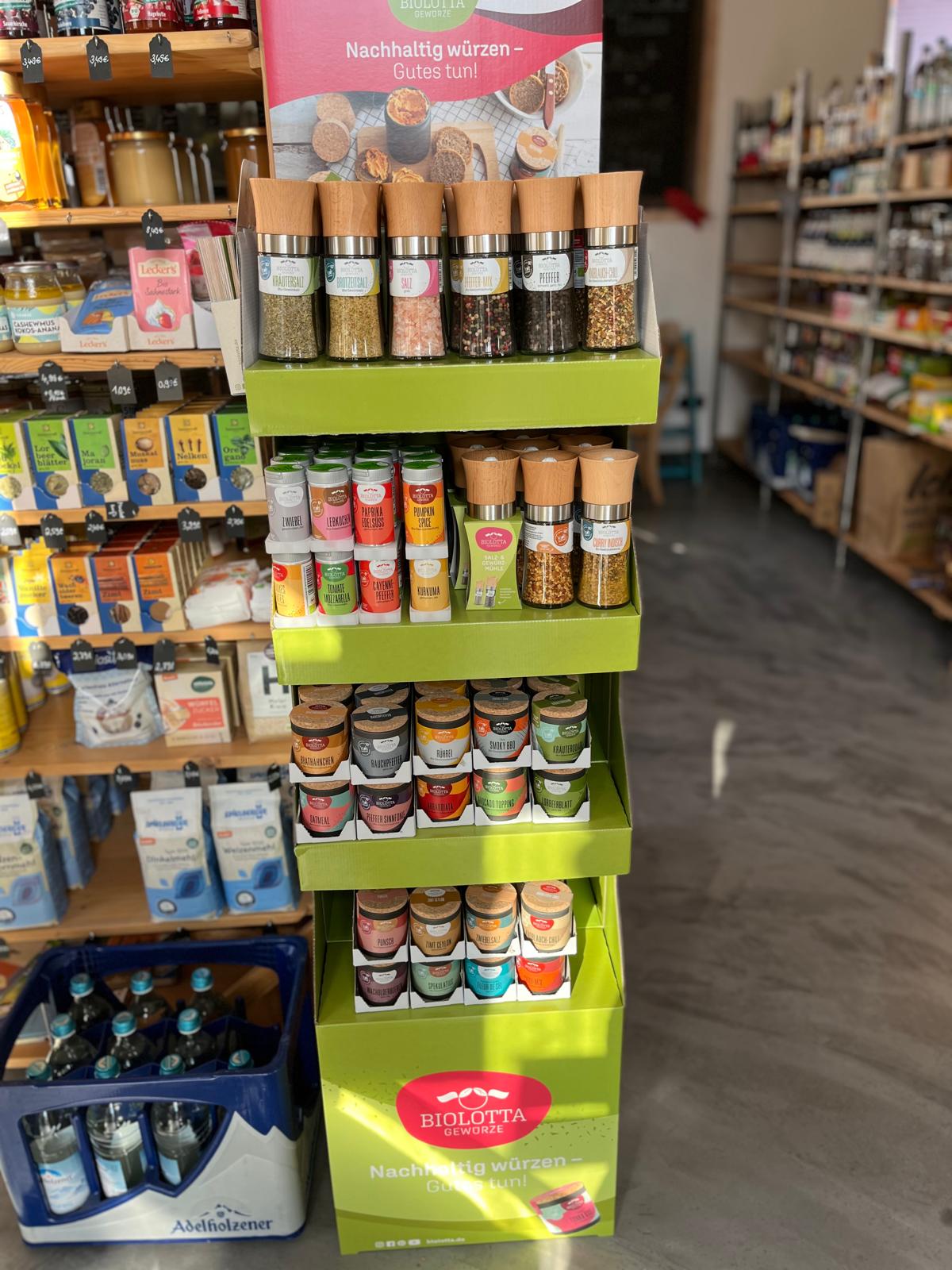 Frisches Bio-Obst, Gemüse und Wildspezialitäten aus der Region