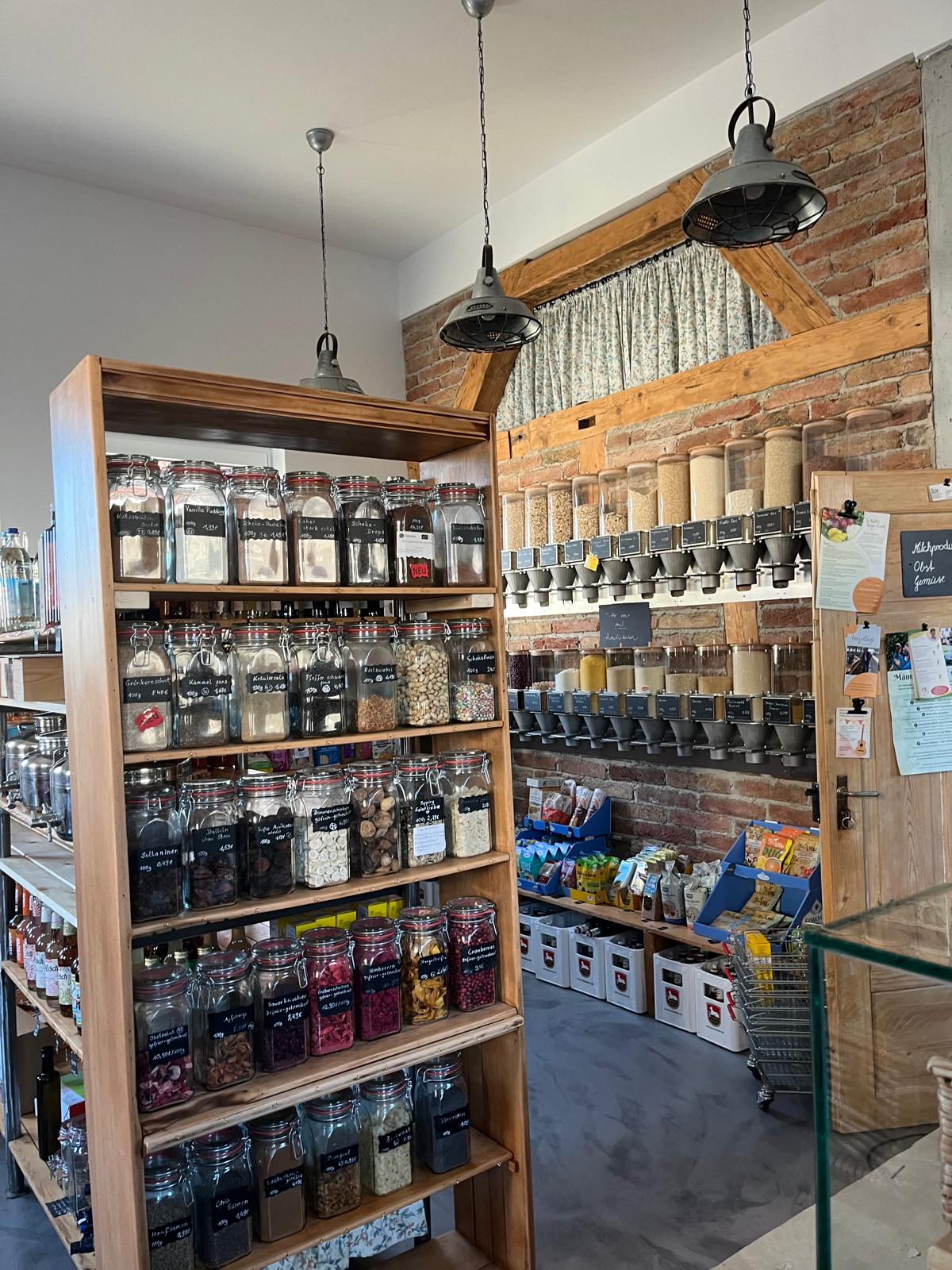 Unverpackt-Abteilung - Nachhaltiges Einkaufen im Unser Kleiner Laden